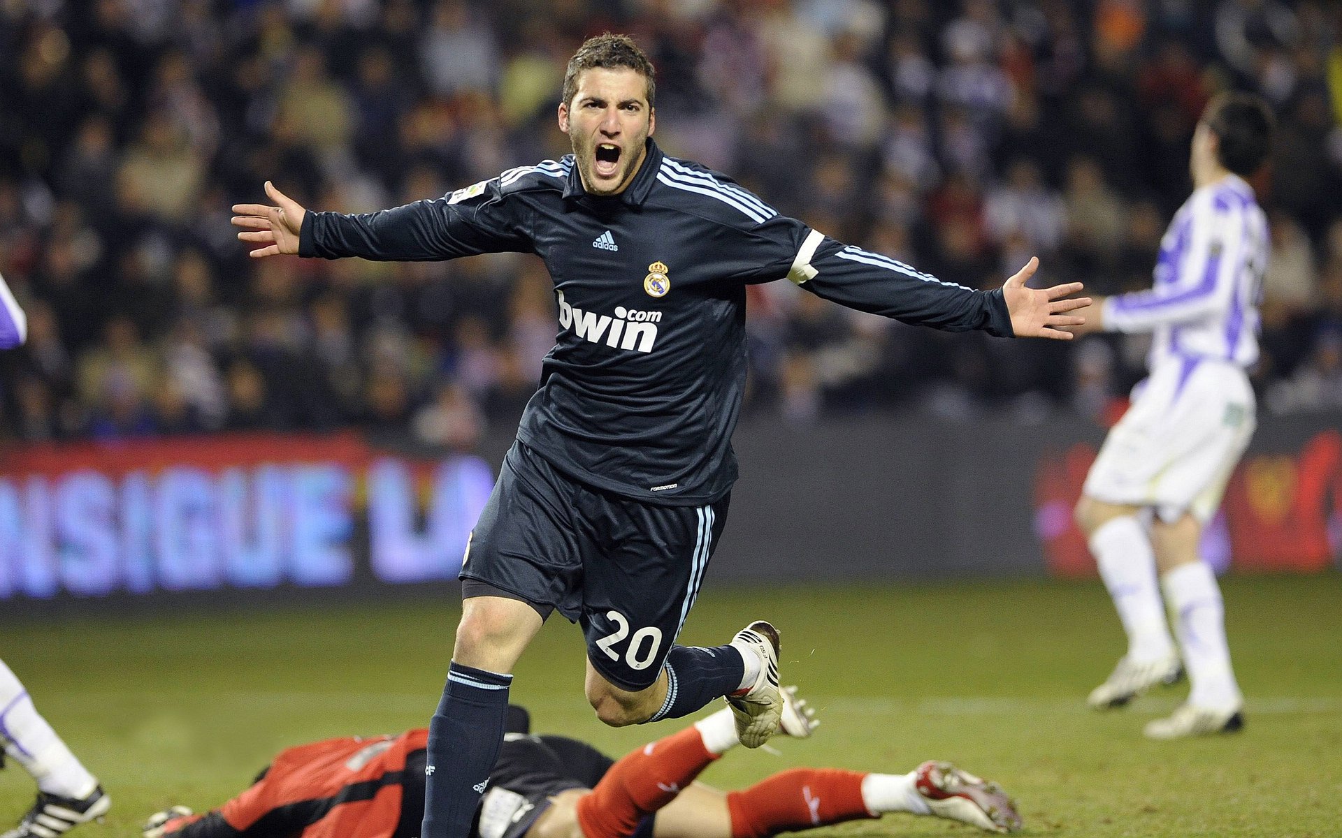 开云体育平台-全市大规模健身挑战赛，引领全民运动热潮，健身挑战赛的报道